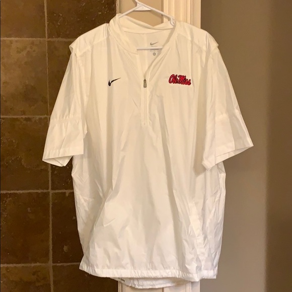 Nike Ole Miss Short Sleeve Windbreaker 